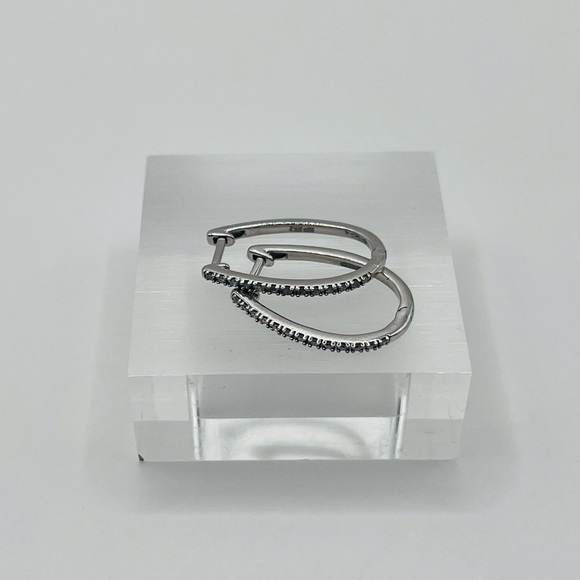 .25 CT Natural Diamond Silver Hoop Earrings - Picture 3 of 4